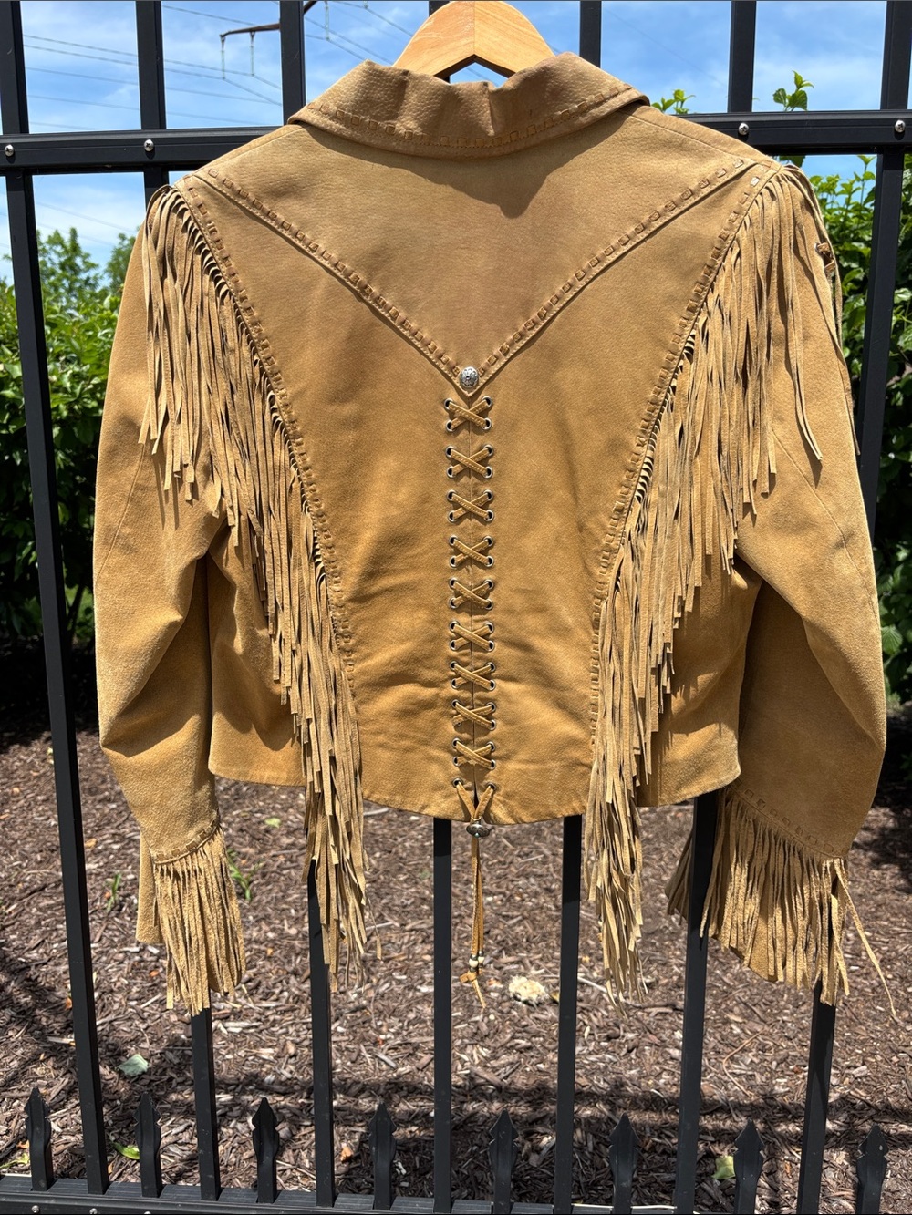 EUVC Rare Cripple Creek M L tan suede braided fringe leather coat VTG - Picture 4 of 17